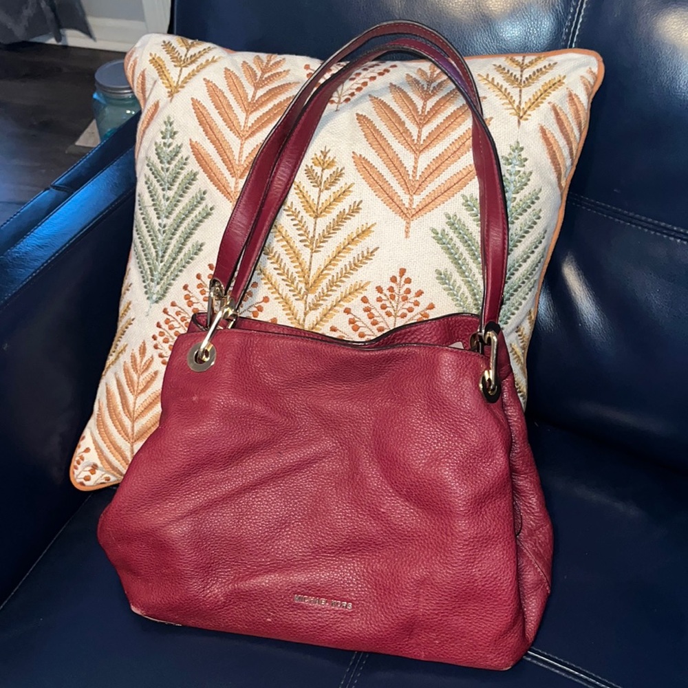 Michael kors purse